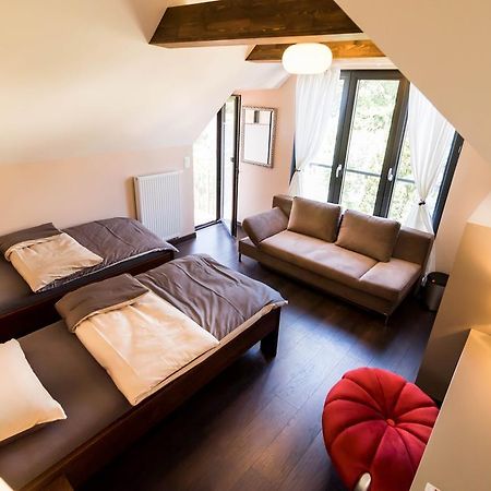 Bnb Comfort Guesthouse Olten - Lostorf ภายนอก รูปภาพ