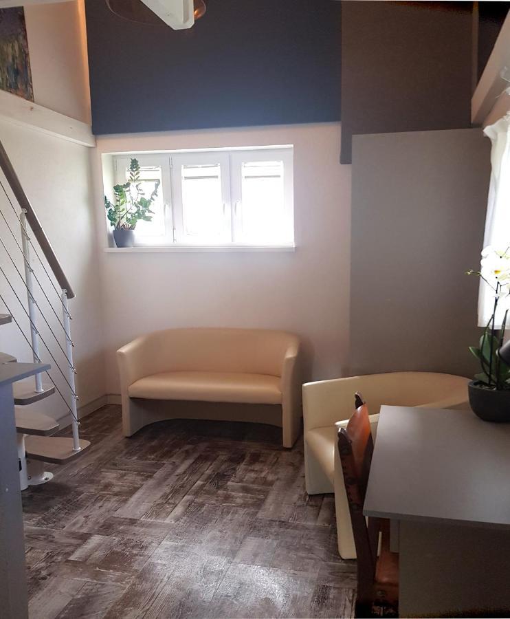 Bnb Comfort Guesthouse Olten - Lostorf ภายนอก รูปภาพ