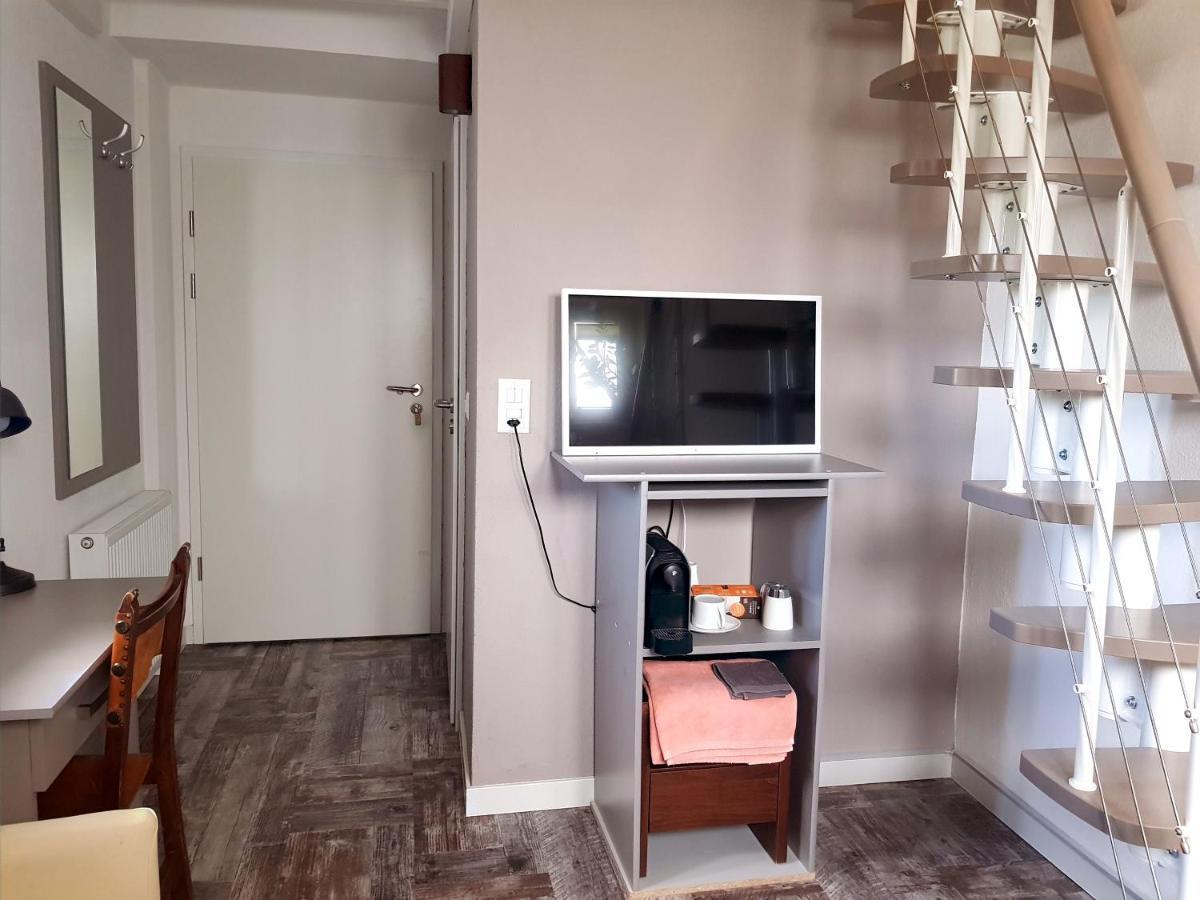 Bnb Comfort Guesthouse Olten - Lostorf ภายนอก รูปภาพ