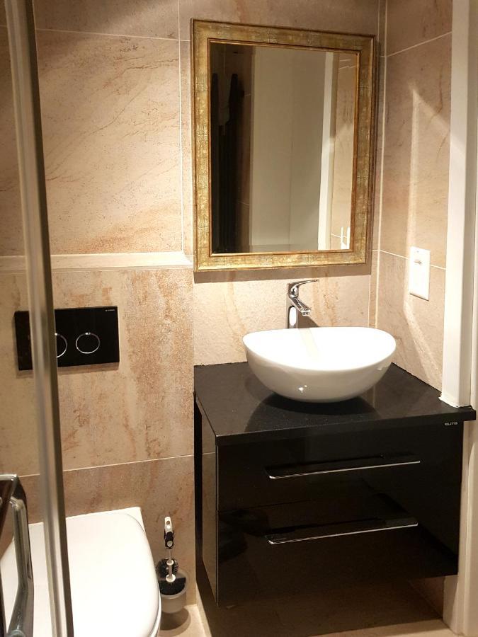 Bnb Comfort Guesthouse Olten - Lostorf ภายนอก รูปภาพ