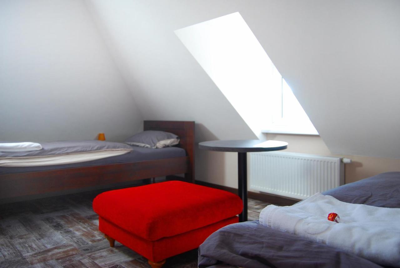 Bnb Comfort Guesthouse Olten - Lostorf ภายนอก รูปภาพ