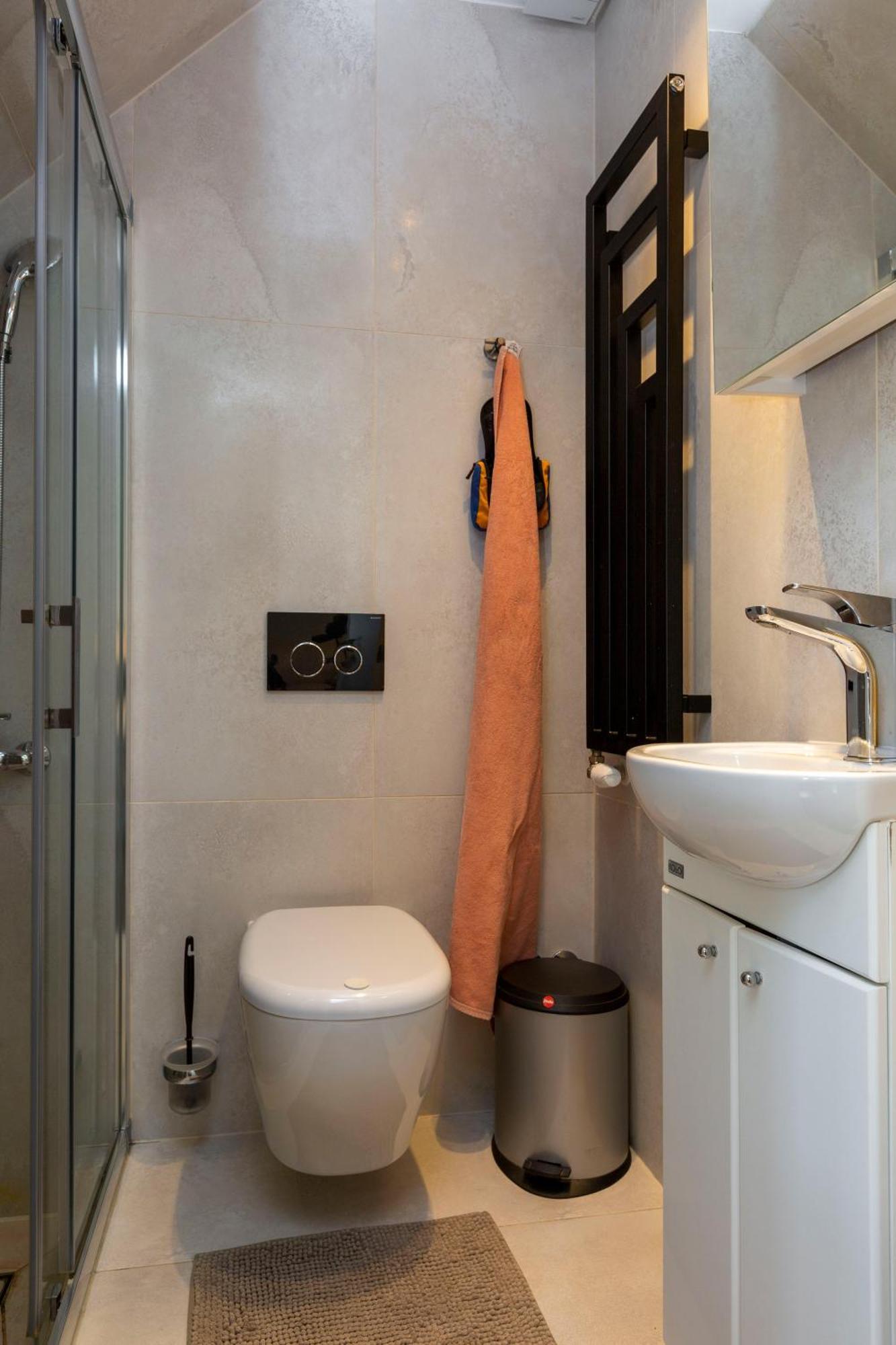 Bnb Comfort Guesthouse Olten - Lostorf ภายนอก รูปภาพ