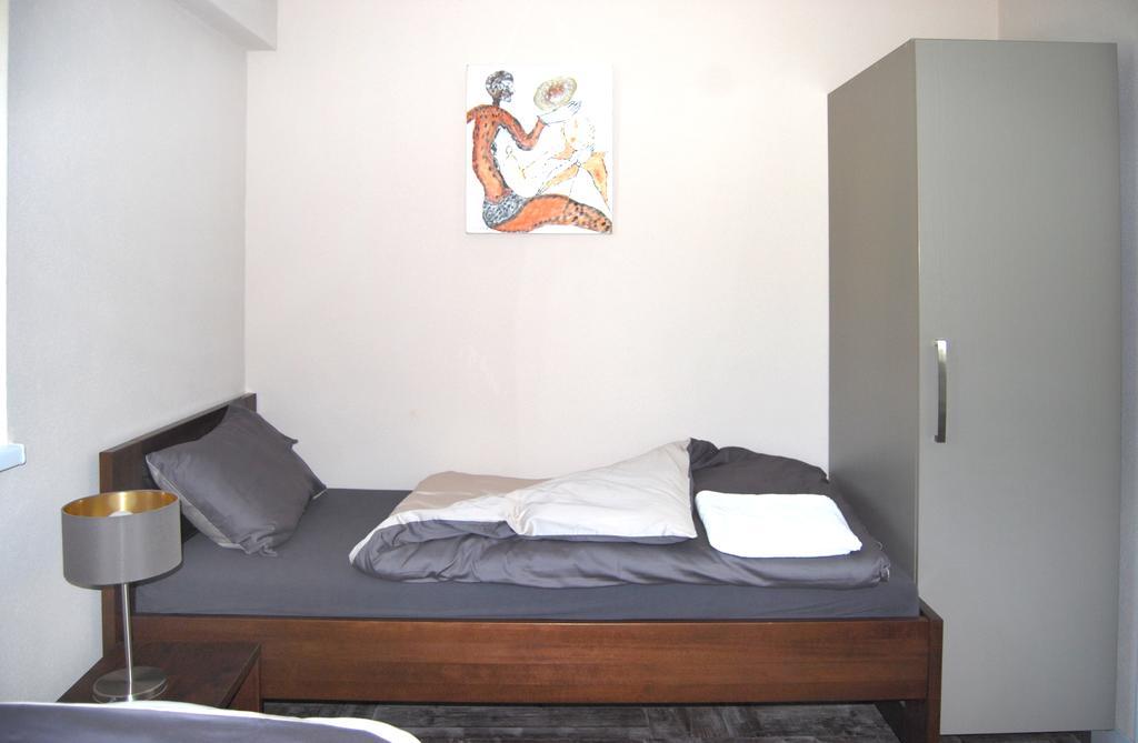 Bnb Comfort Guesthouse Olten - Lostorf ภายนอก รูปภาพ
